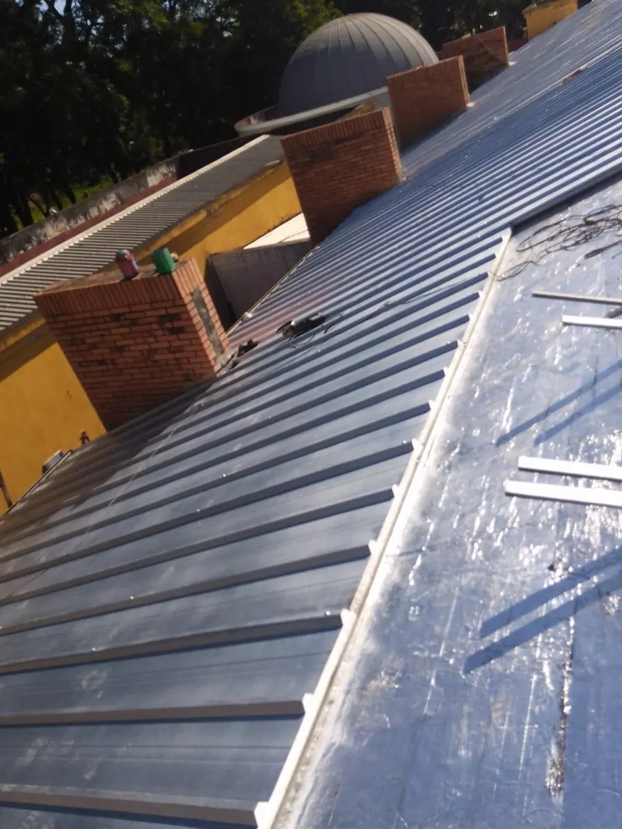 Cubierta metálica instalada - Metal R