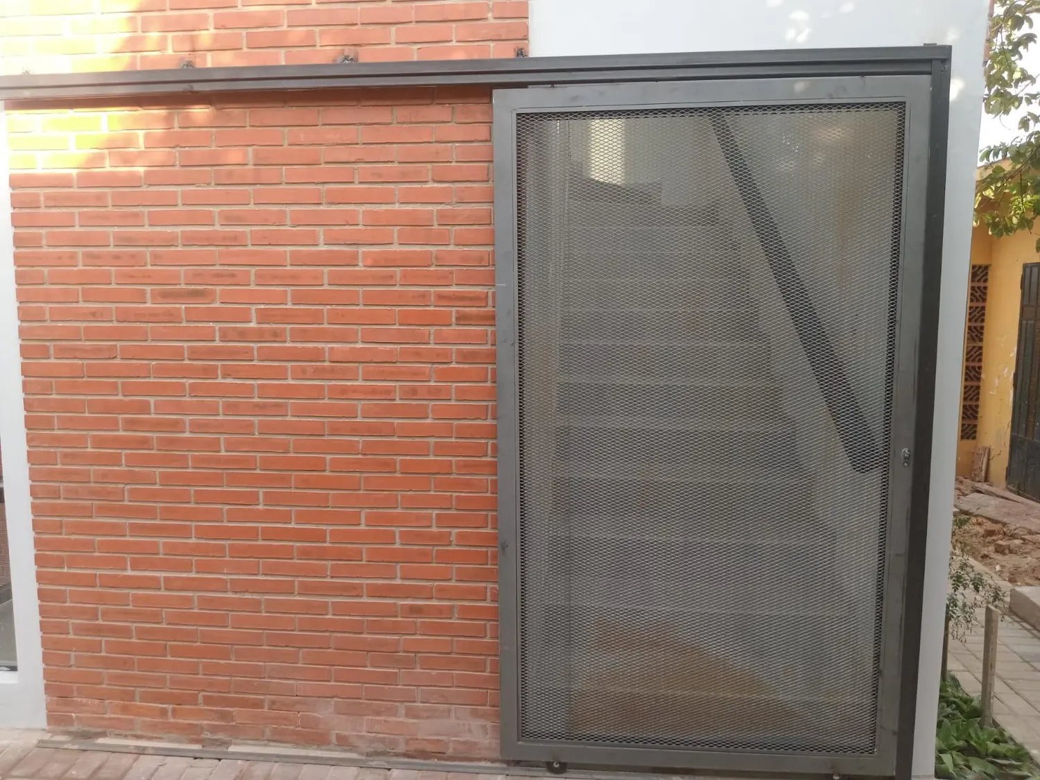 Cerramiento metálico residencial - Metal R