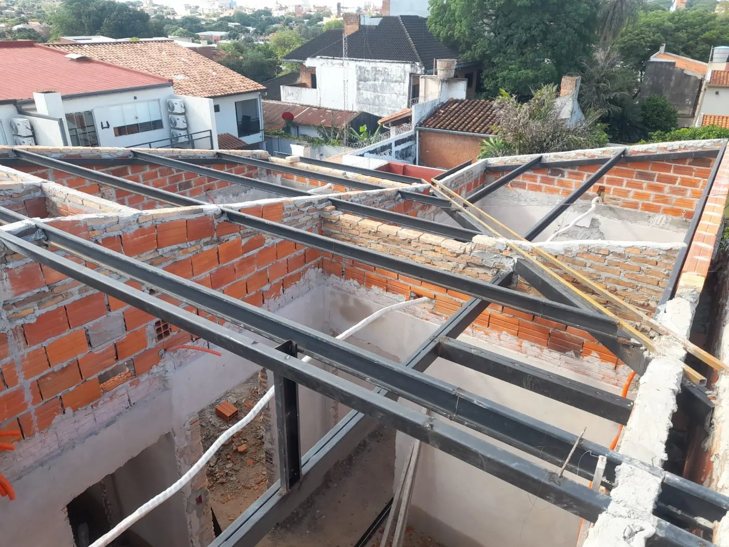 Estructura de techo residencial - Metal R
