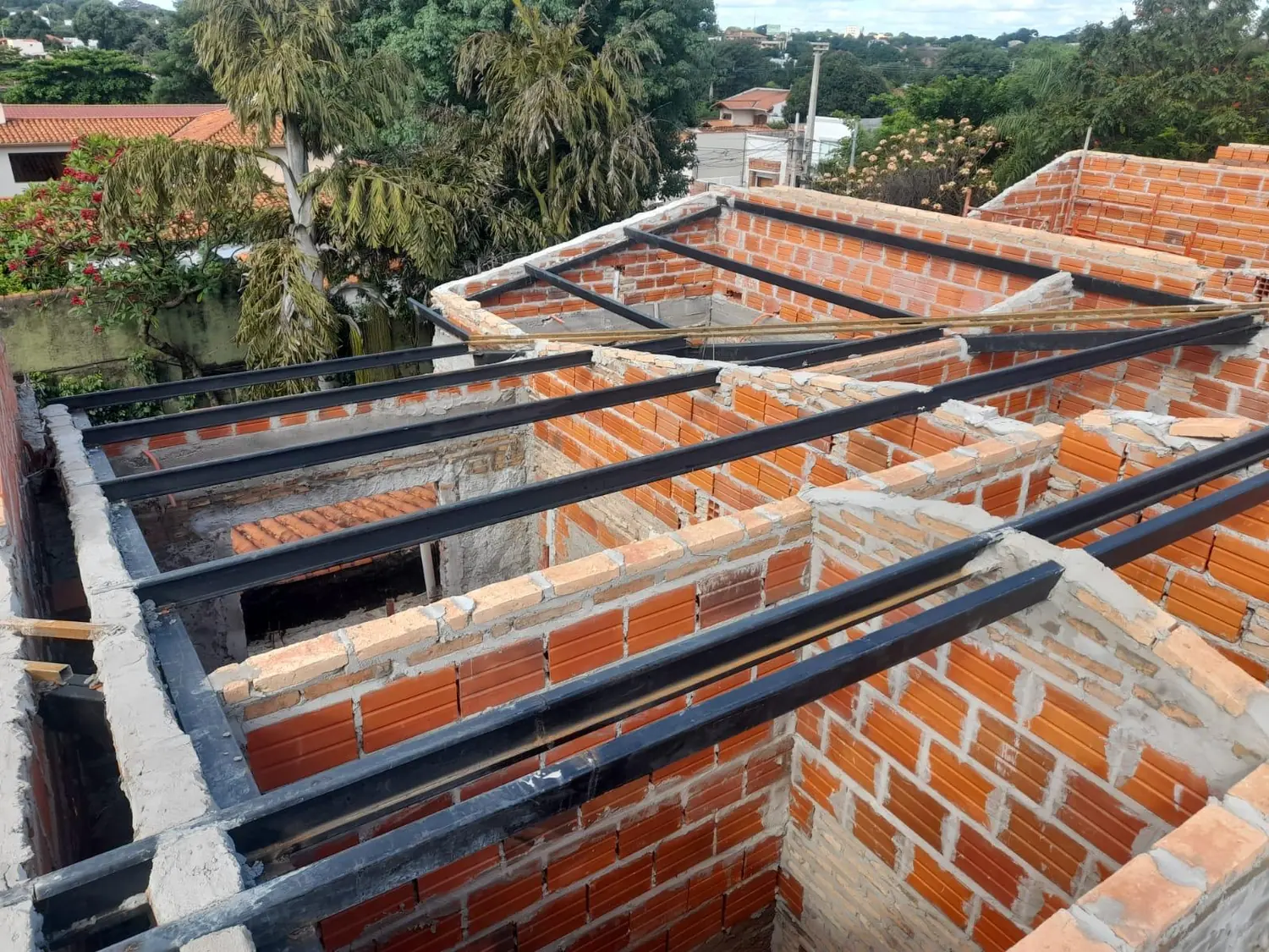 Vigas y soporte estructural - Metal R